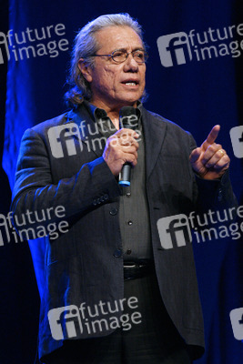 Edward James Olmos