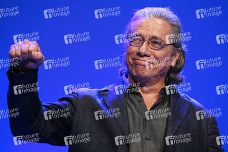 Edward James Olmos