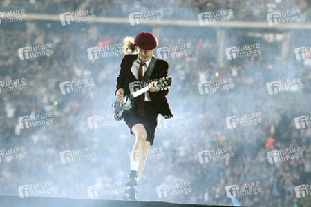 Angus Young (AC/DC)