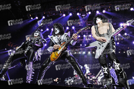 Gene Simmons / The Demon, Tommy Thayer / The Spaceman, Paul Stanley / The Starchild (Kiss)