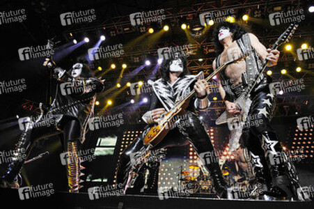 Gene Simmons / The Demon, Tommy Thayer / The Spaceman, Paul Stanley / The Starchild (Kiss)