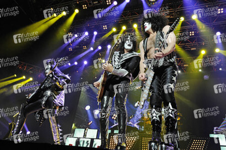 Gene Simmons / The Demon, Tommy Thayer / The Spaceman, Paul Stanley / The Starchild (Kiss)