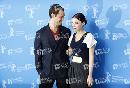 Jude Law, Rooney Mara