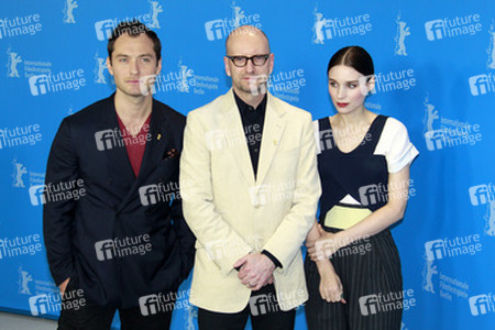 Jude Law, Steven Soderbergh, Rooney Mara