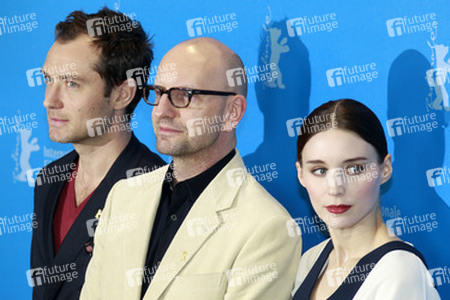 Jude Law, Steven Soderbergh, Rooney Mara