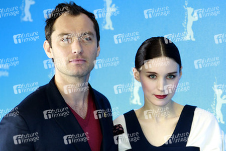 Jude Law, Rooney Mara