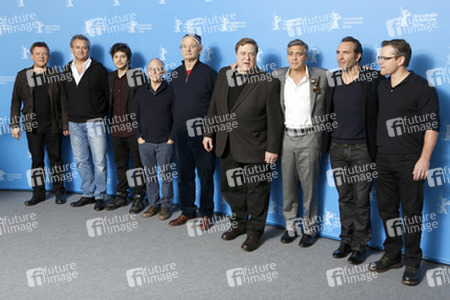 Justus von Dohnányi, Hugh Bonneville, Dimitri Leonidas, Bob Balaban, Bill Murray, John Goodman, George Clooney, Jean Dujardin, Matt Damon