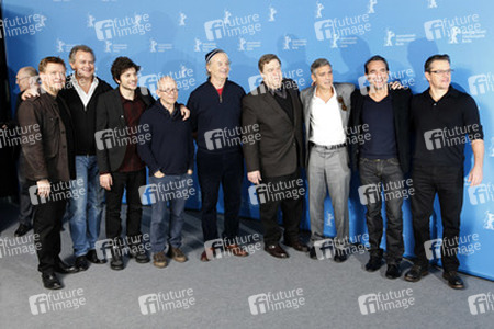 Justus von Dohnányi, Hugh Bonneville, Dimitri Leonidas, Bob Balaban, Bill Murray, John Goodman, George Clooney, Jean Dujardin, Matt Damon