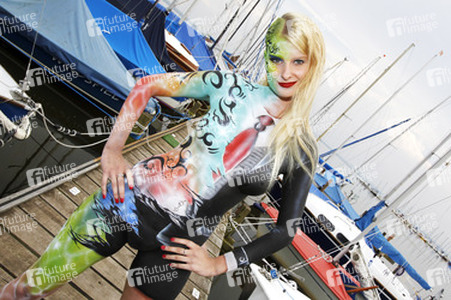 Color Suit Bodypainting