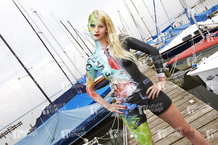 Color Suit Bodypainting