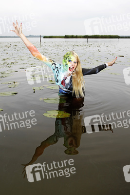 Color Suit Bodypainting