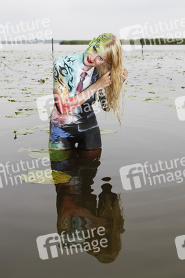 Color Suit Bodypainting