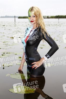 Color Suit Bodypainting