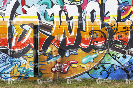 DOOR ART: Graffitiwand-Tür / Graffiti Wall Door Bodypainting