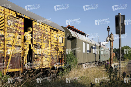 DOOR ART: Waggontür / Railway Wagon Door Bodypainting