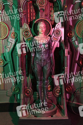 GEEK ART: Borg Queen Bodypainting