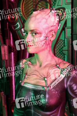 GEEK ART: Borg Queen Bodypainting