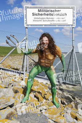 GEEK ART: Aquaman und Nixe / Aquaman and Mermaid Bodypainting