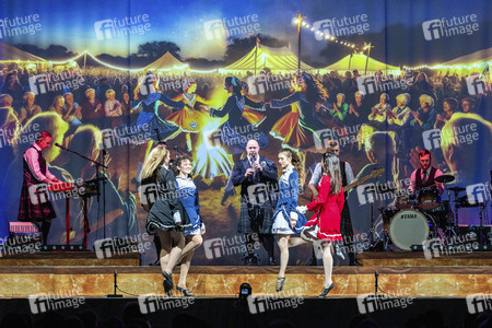 Tanzshow 'Cornamusa - World of Pipe Rock and Irish Dance' in Erf