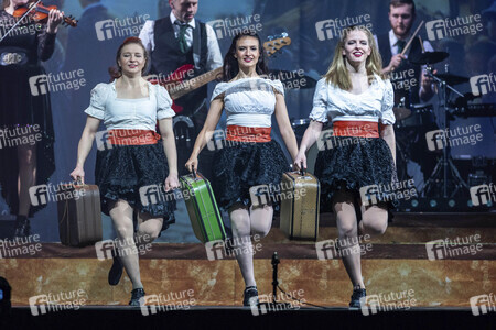 Tanzshow 'Cornamusa - World of Pipe Rock and Irish Dance' in Erf