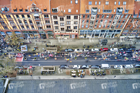 Bunt statt Braun-Demonstration in Hannover