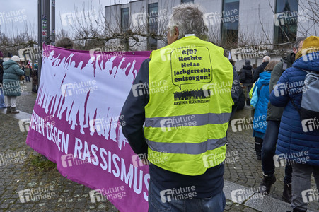 Bunt statt Braun-Demonstration in Hannover