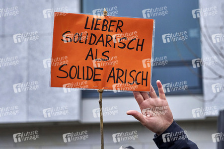 Bunt statt Braun-Demonstration in Hannover