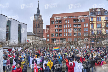 Bunt statt Braun-Demonstration in Hannover