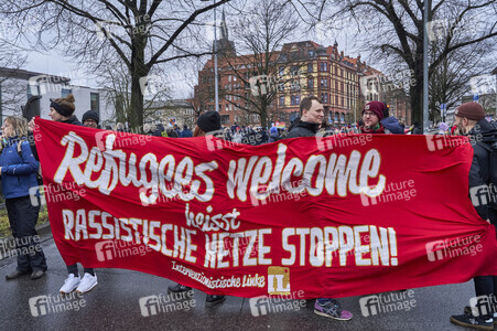 Bunt statt Braun-Demonstration in Hannover