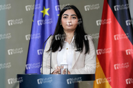 Pressestatement von Olaf Scholz und Reem Alabali-Radovan in Berlin