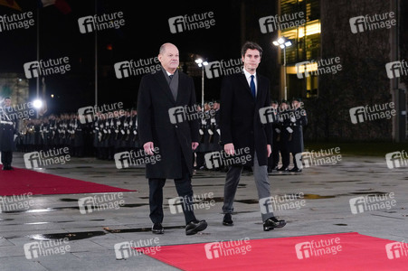 Empfang des französischen Premierministers im Kanzleramt in Berlin