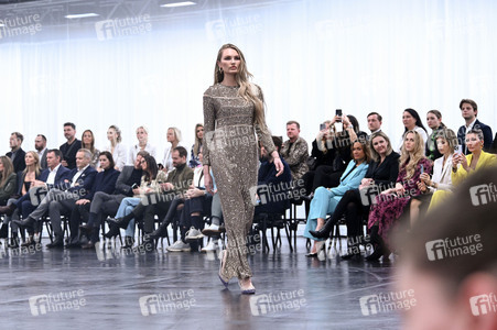 Marc Cain Fashion Show auf der Berlin Fashion Week A/W 2024