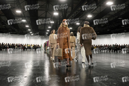 Marc Cain Fashion Show auf der Berlin Fashion Week A/W 2024