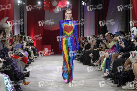 Marina Hoermanseder Fashion Show auf der Berlin Fashion Week A/W 2024