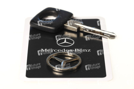 Symbolfoto Mercedes