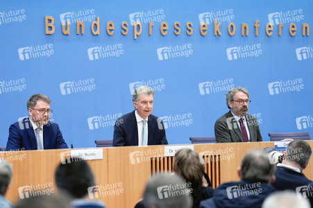 Bundespressekonferenz zur bevorstehenden Münchner Sicherheitskonferenz in Berlin