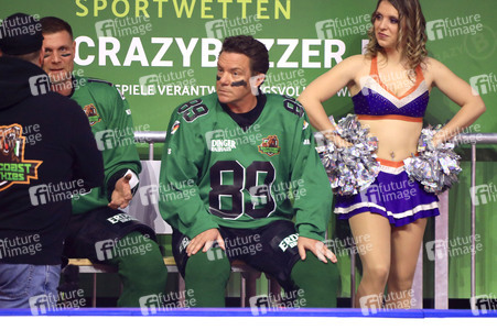 TV Show 'American Ice Football' in Mannheim