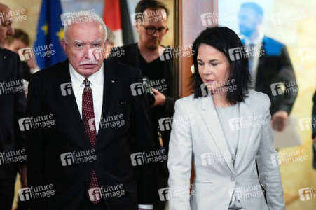 Pressekonferenz von Riyad al-Maliki und Annalena Baerbock in Berlin