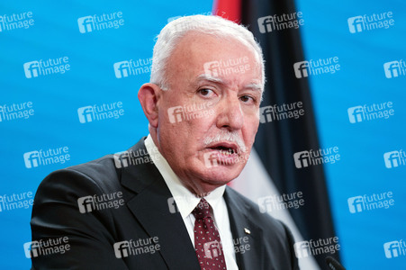 Pressekonferenz von Riyad al-Maliki und Annalena Baerbock in Berlin