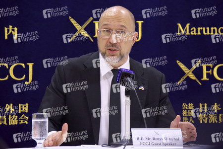 Pressekonferenz mit Denys Shmyhal in Tokio