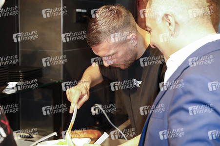 Eröffnung vom Mangal Döner X Lukas Podolski Store in Köln