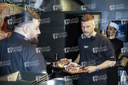 Eröffnung vom Mangal Döner X Lukas Podolski Store in Köln