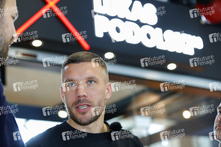 Eröffnung vom Mangal Döner X Lukas Podolski Store in Köln