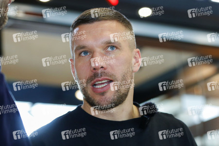 Eröffnung vom Mangal Döner X Lukas Podolski Store in Köln