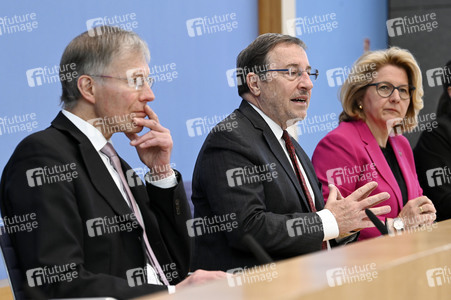 Bundespressekonferenz zur Vorstellung des UNDP-Berichts in Berlin