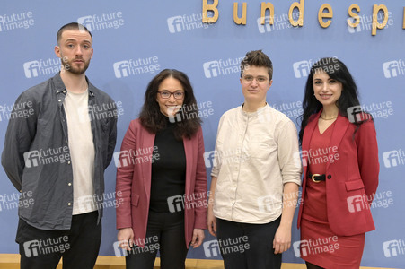 Bundespressekonferenz Bündnis 'Zusammen für Demokratie. Im Bund. Vor Ort. Für alle.' in Berlin