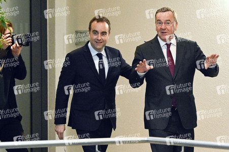 Pressekonferenz mit Sebastien Lecornu und Boris Pistorius in Berlin