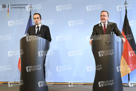 Pressekonferenz mit Sebastien Lecornu und Boris Pistorius in Berlin