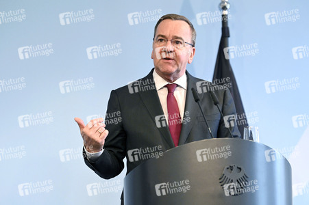 Pressekonferenz mit Sebastien Lecornu und Boris Pistorius in Berlin