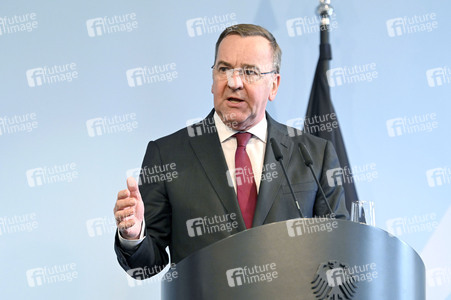 Pressekonferenz mit Sebastien Lecornu und Boris Pistorius in Berlin